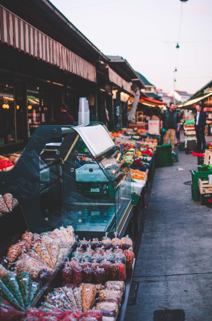 Photo "How to choose the right business model for your market"