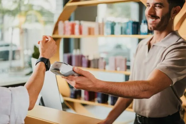 Photo customer loyalty mistakes
