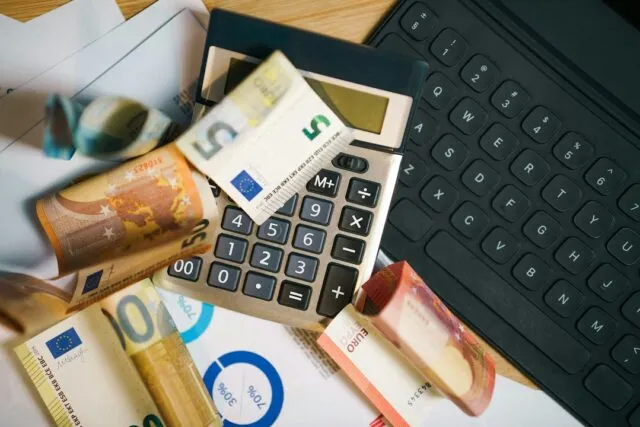 Photo business expense management tips